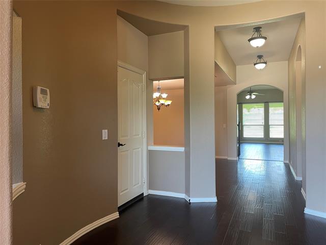 Building Photo - 9717 Delmonico Dr