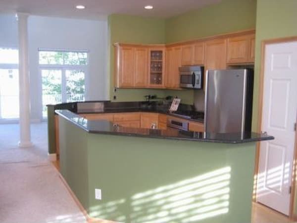 Building Photo - 2375 132nd Ave SE