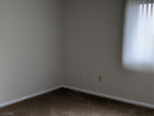 Building Photo - 5113 Ravens Crest Dr
