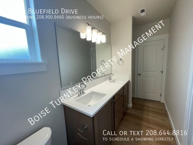 Building Photo - 11211 Bluefield Dr