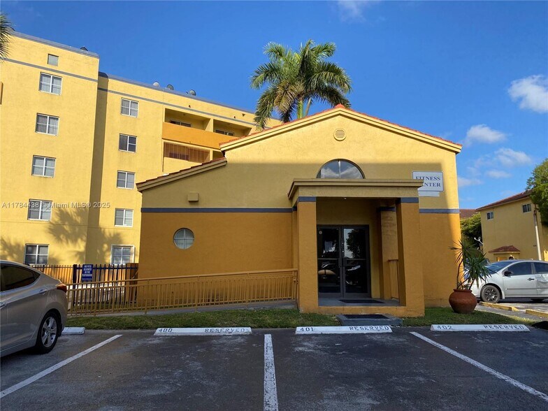 Building Photo - 8250 SW 149th Ct