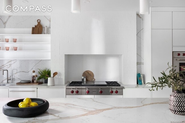 Building Photo - 53 W 85th St