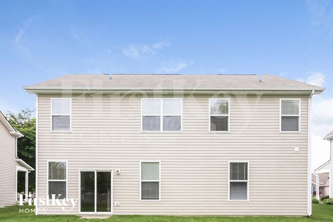 Building Photo - 6106 Green Willow Rd