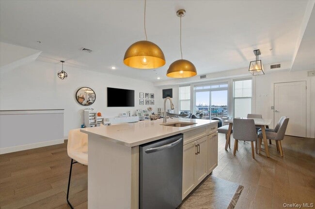 Building Photo - 422 Marina Pointe Dr