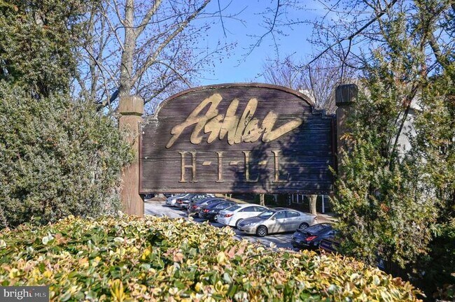 Building Photo - 45 Ashlar Hill Ct
