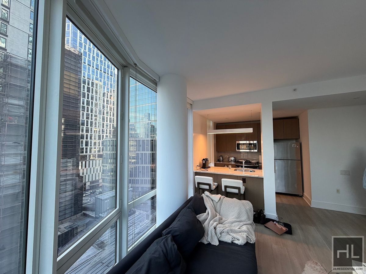 Building Photo - FLEET PLACE