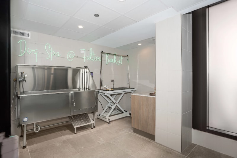 Building Photo - 351 N Union Ave