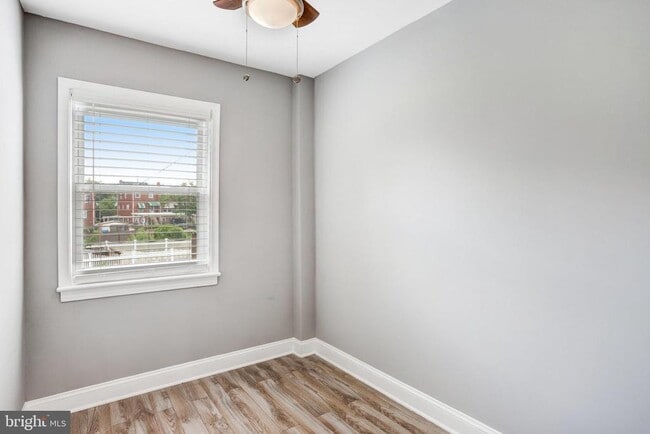 Building Photo - 4627 12th St NE