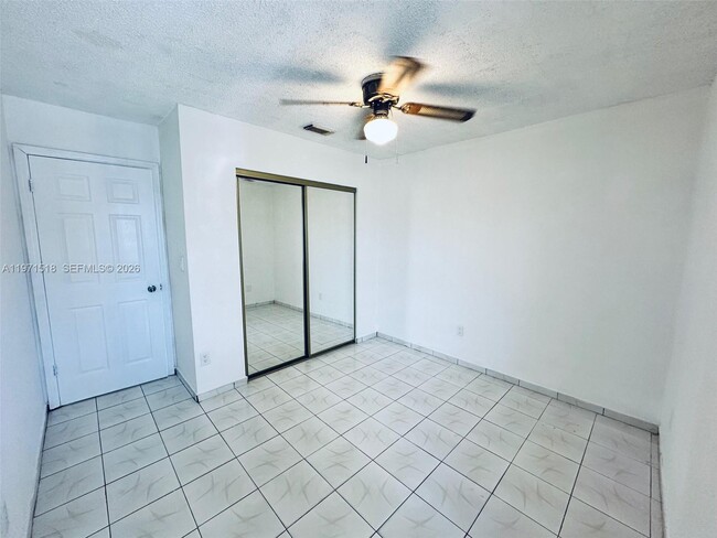 Building Photo - 18501 SW 115th Ave