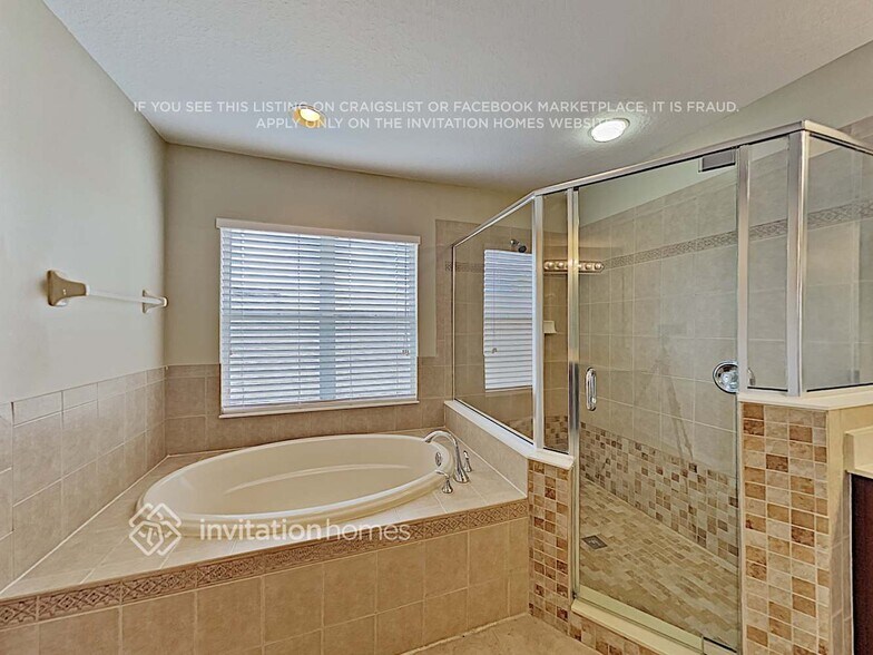 Building Photo - 12816 Hampton Hill Dr
