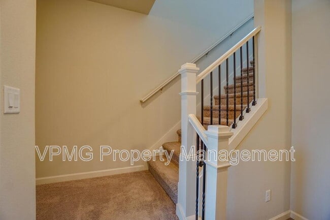 Building Photo - 11603 NE 138th Ave