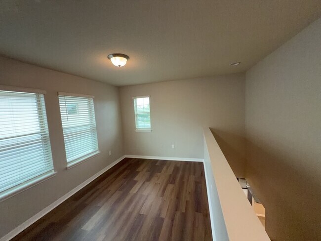 Building Photo - 10697 Atwater Bay Dr