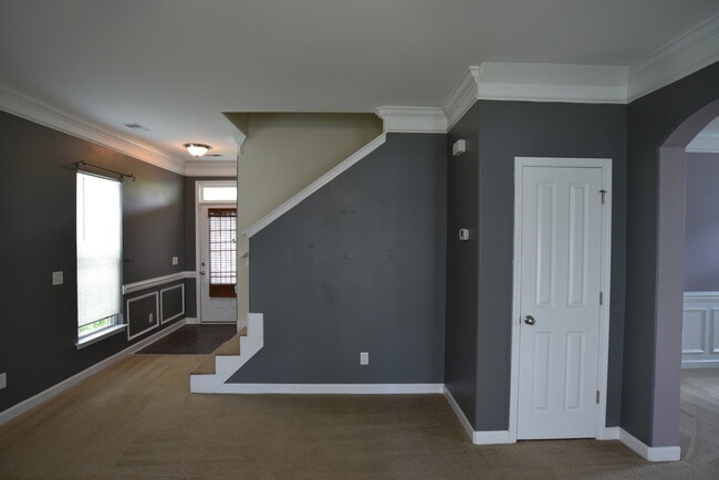 Building Photo - Available April 10th