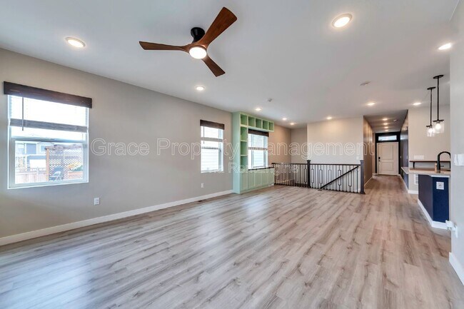 Building Photo - 4751 Ambrose Pl