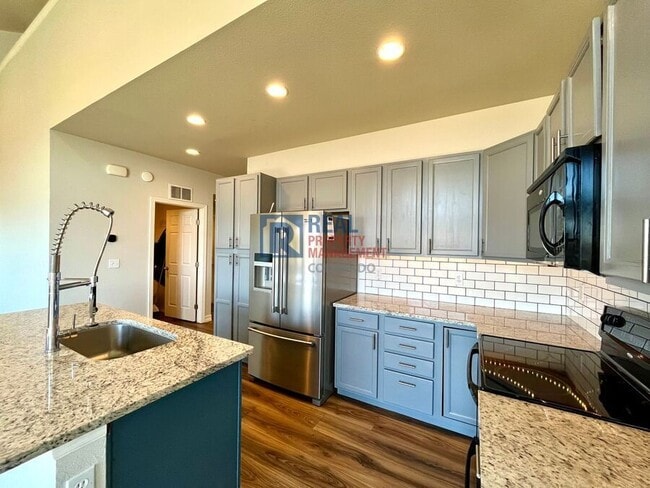 Building Photo - 7665 Buckeye Tree Ln