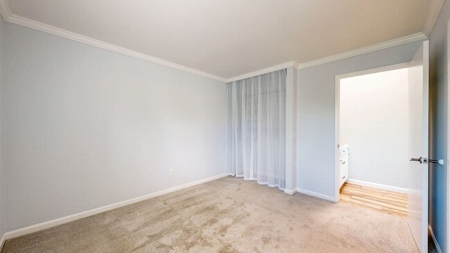 Building Photo - Serene 2 Bedroom 2 Bath Townhome in Windsor, CA with Carport Included!