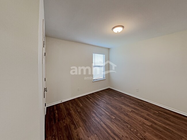 Building Photo - 18226 Amalfi Coast Dr