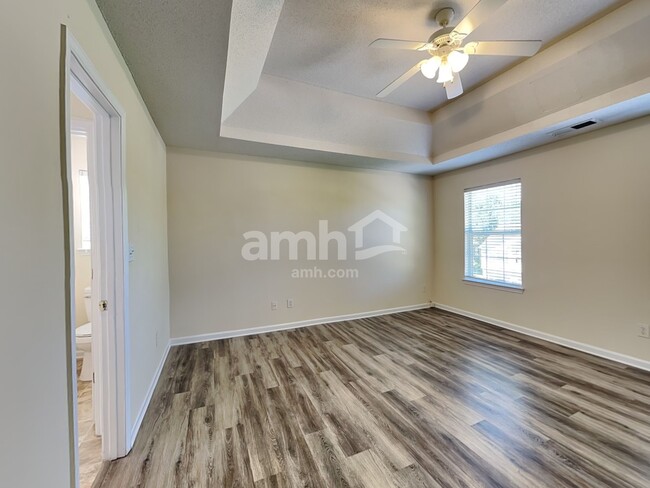 Building Photo - 112 Ventura Trl