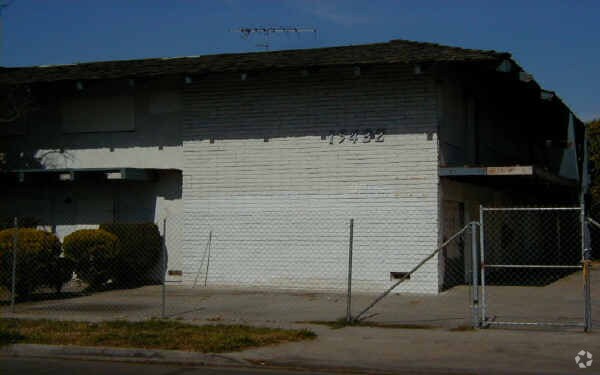Building Photo - Jackson Aisle Apartments