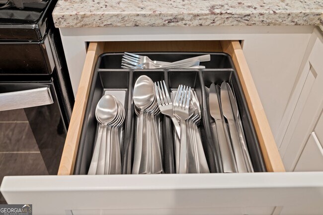 Building Photo - 3590 Ponderosa Ln