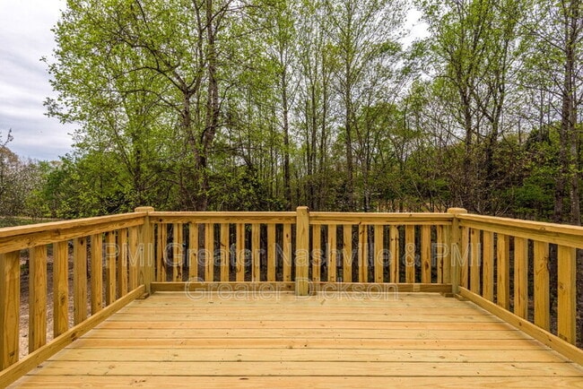 Building Photo - 732 Lucas Rd