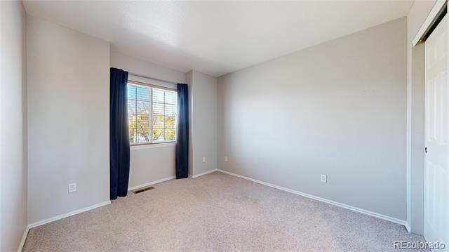 Building Photo - 8596 Bluegrass Cir