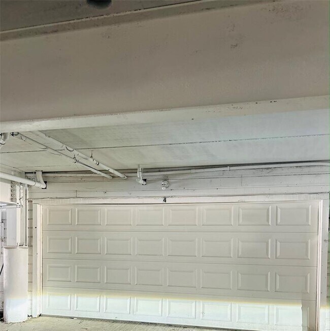 Building Photo - 1919 Place Rebecca Ln