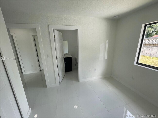 Building Photo - 298 NW 97th St