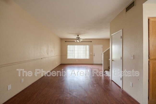 Building Photo - 2985 N Oregon St