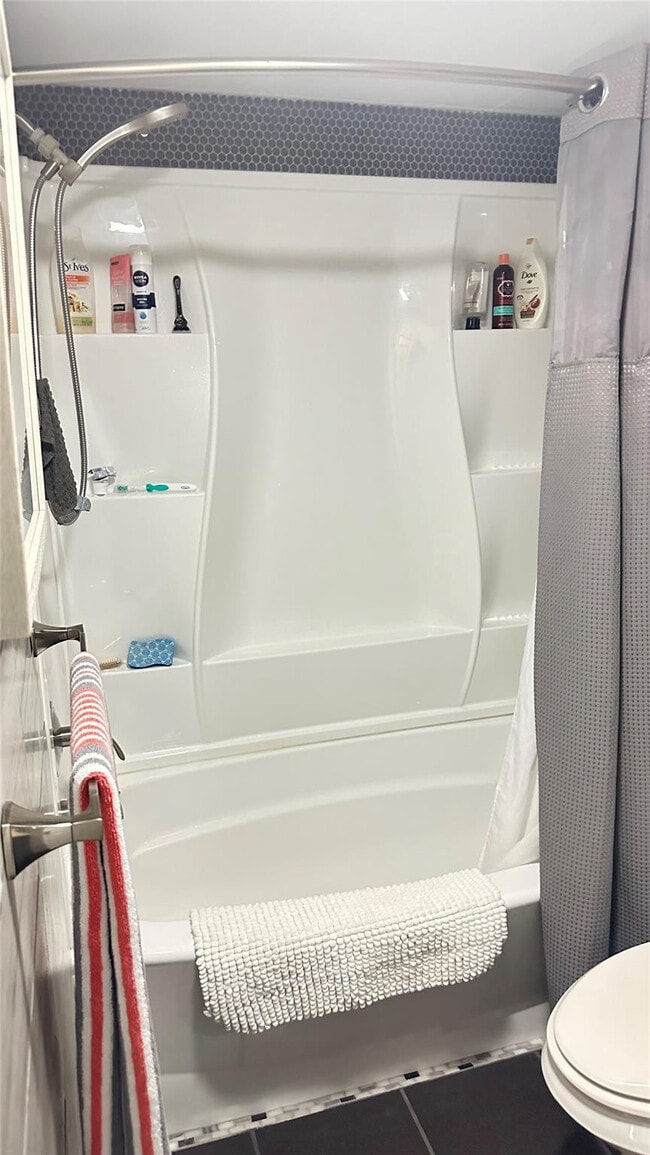 Building Photo - 4046 NW 19th St