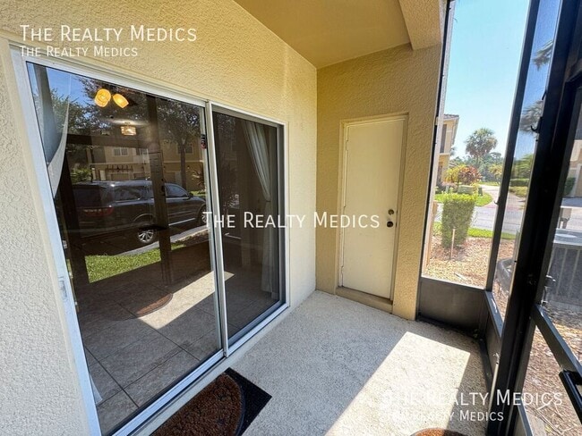 Building Photo - 2854 Oakwater Dr
