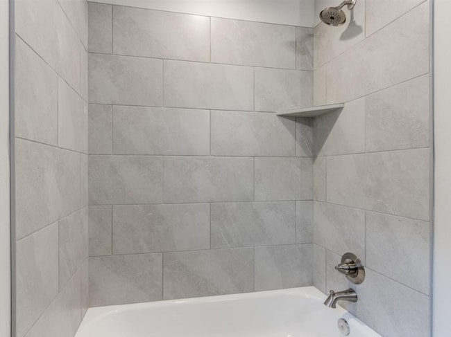 Building Photo - You Could Call This Beautiful 4-Bed, 2-Bat...