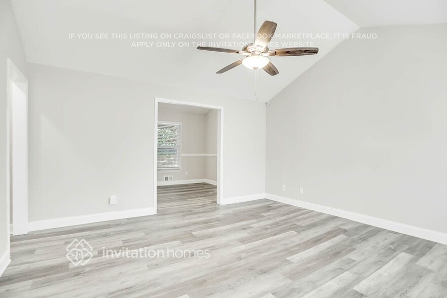 Building Photo - 3003 Orion Dr