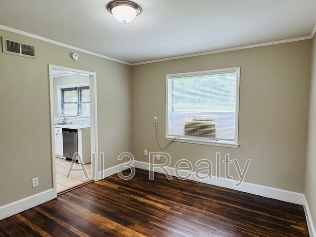 Building Photo - 957 Parkwood Ct