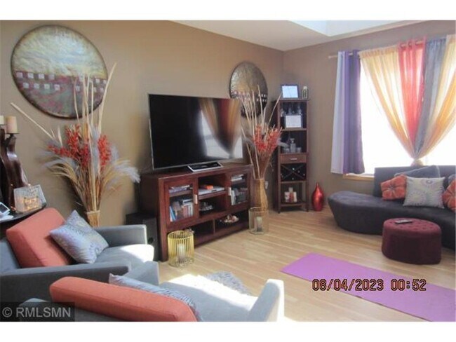 Building Photo - 1866 Wildflower Ct