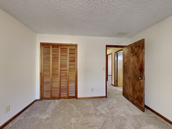 Building Photo - 1278 Summit Chase Dr SW