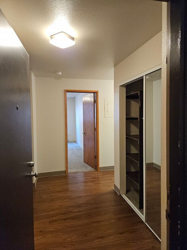 Building Photo - MYKONOS APTS