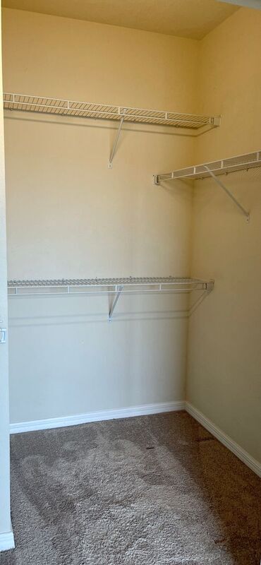 Building Photo - 6558 S Goldenrod Rd
