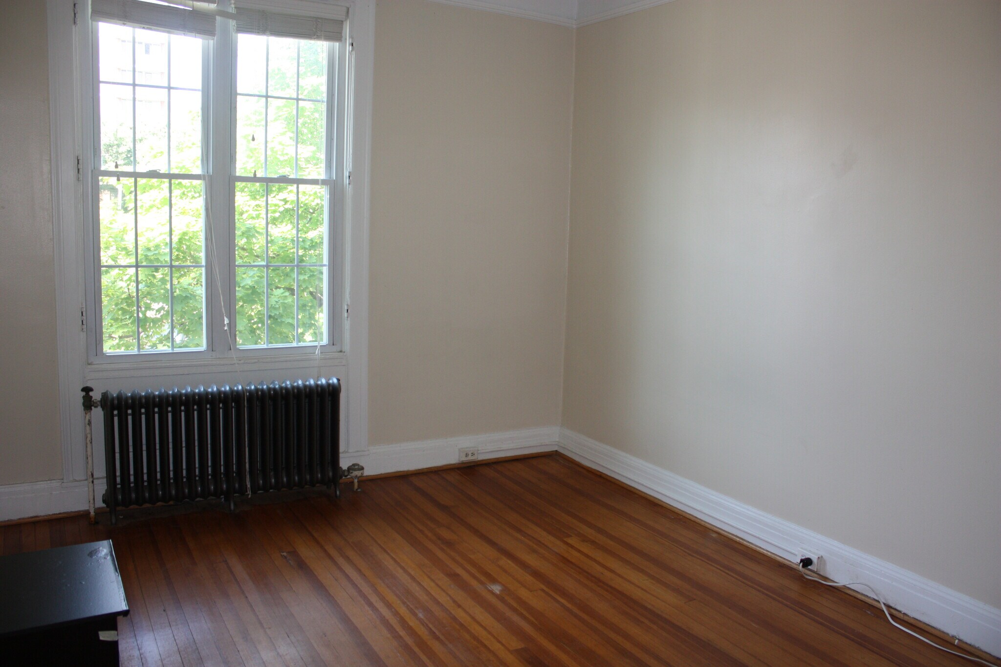 Building Photo - 3409 Greenway