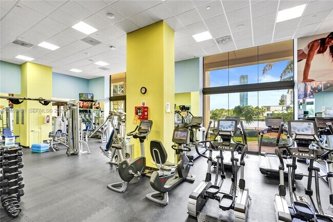 Building Photo - 19667 Turnberry Way