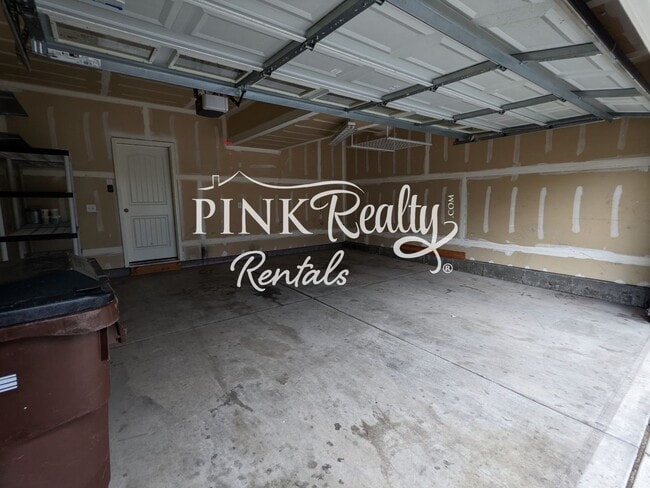 Building Photo - 4853 Pearl Kite View