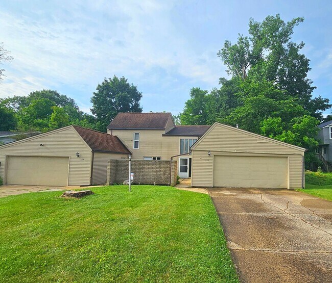 Primary Photo - 557-559 Bailey Drive