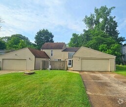 Building Photo - 557-559 Bailey Drive