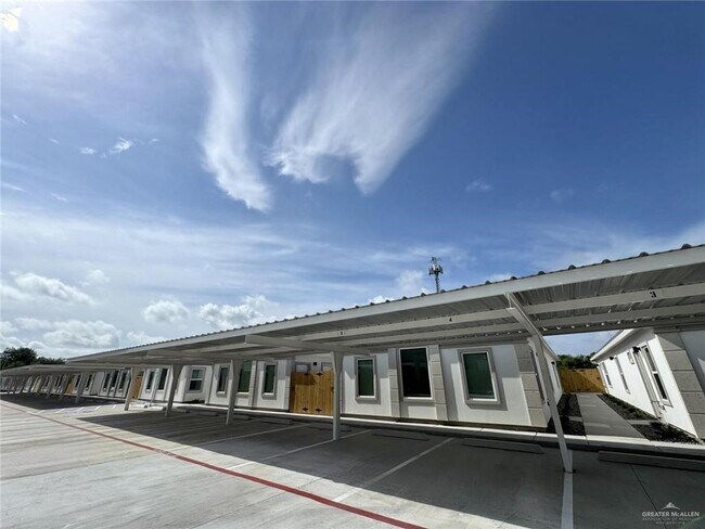 Building Photo - 740 N Alamo Rd