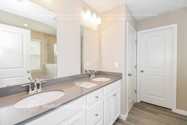 Building Photo - 6268 Starlight Dr