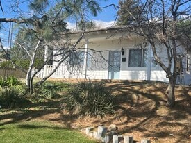 Building Photo - 8960 Camellia Ct