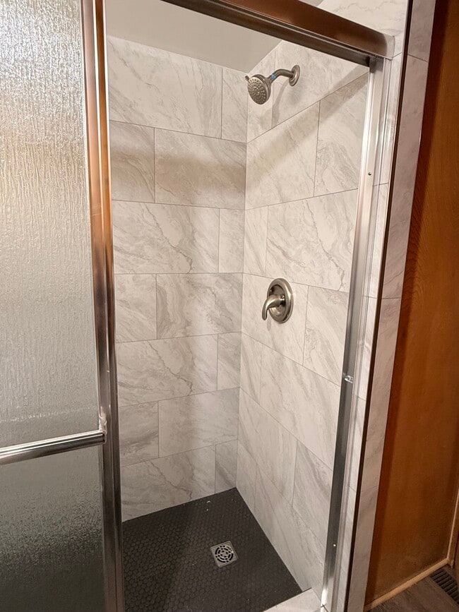 Building Photo - 254 Shoshone Ln