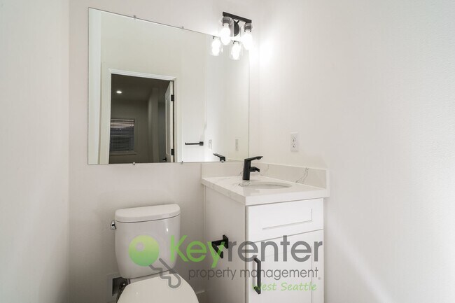 Building Photo - **Rent Special** Newly Constructed 3 Bedroom Home with Vaulted Ceilings and Rooftop Views