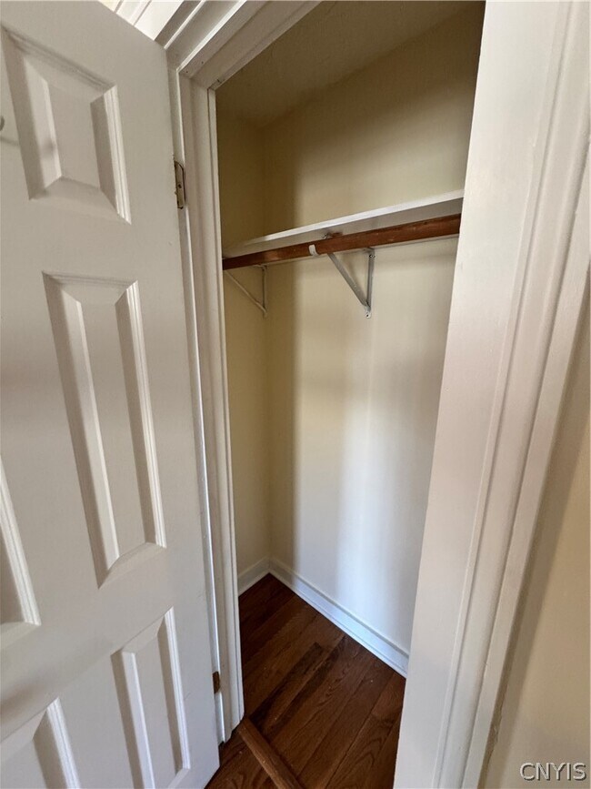 Building Photo - 314 Hawley Ave