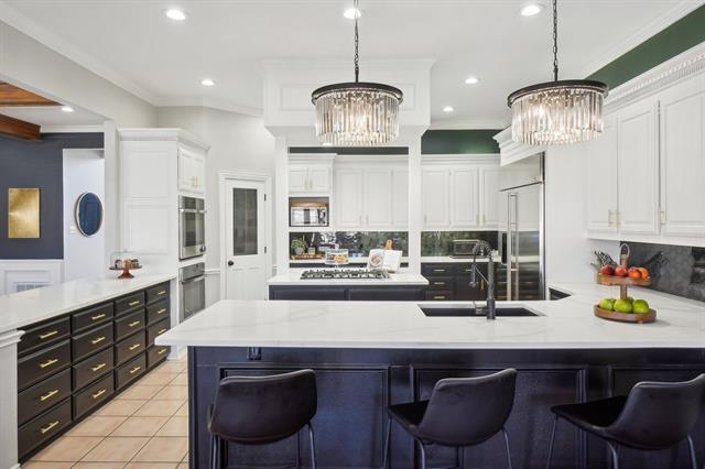 Building Photo - 208 Wellington Oaks Pl